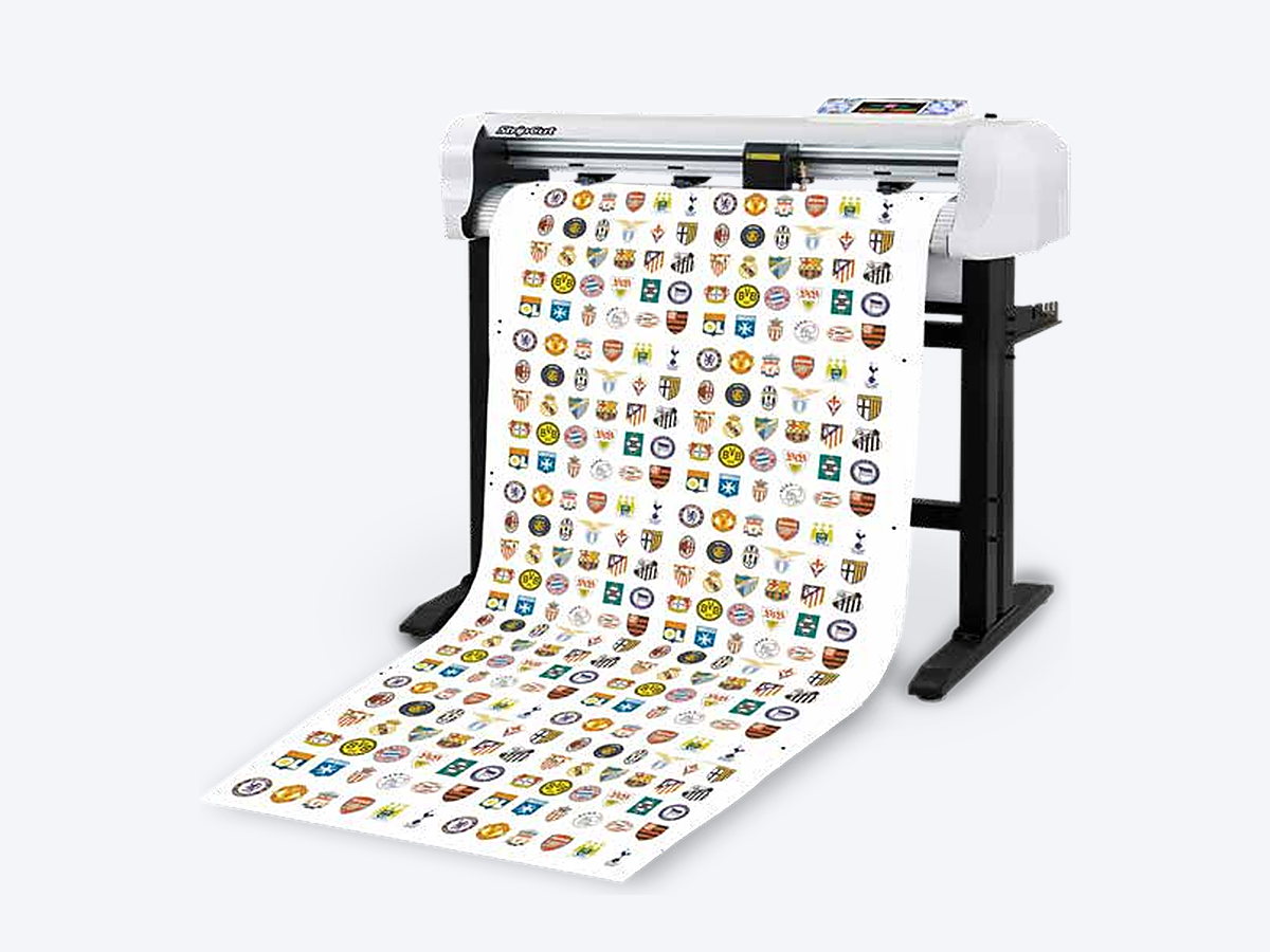 Plotter de recorte StripCut SC 135CCD com câmera CCD e pedestal